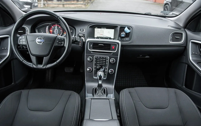 Volvo V60 cena 52900 przebieg: 125976, rok produkcji 2015 z Tłuszcz małe 436